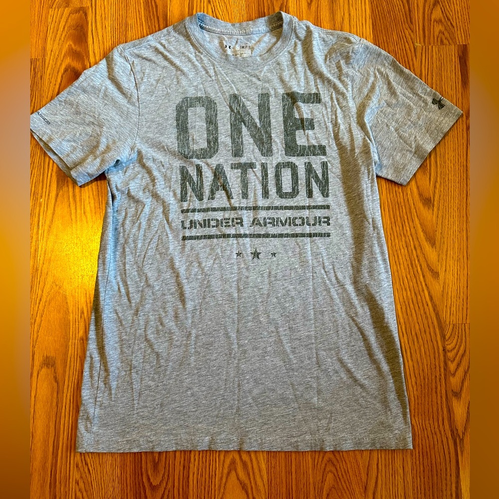 Under Armor Men’s One Nation Small Grey Short Sleeve
